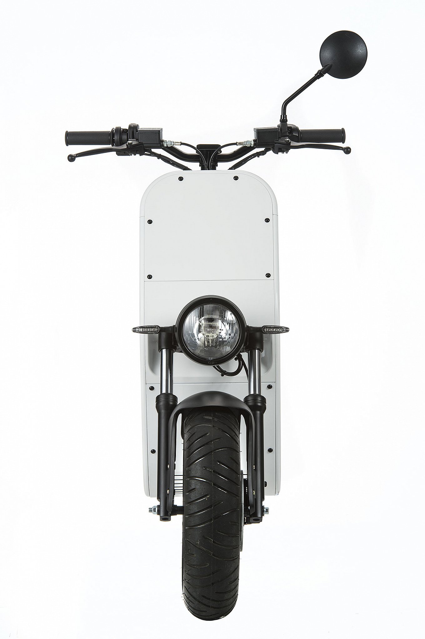 The Me Scooter Drives Out Of Vespas Shadow Gessato 9377