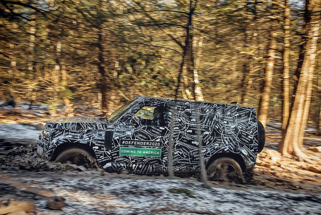 Land Rover Defender 2020 off Road