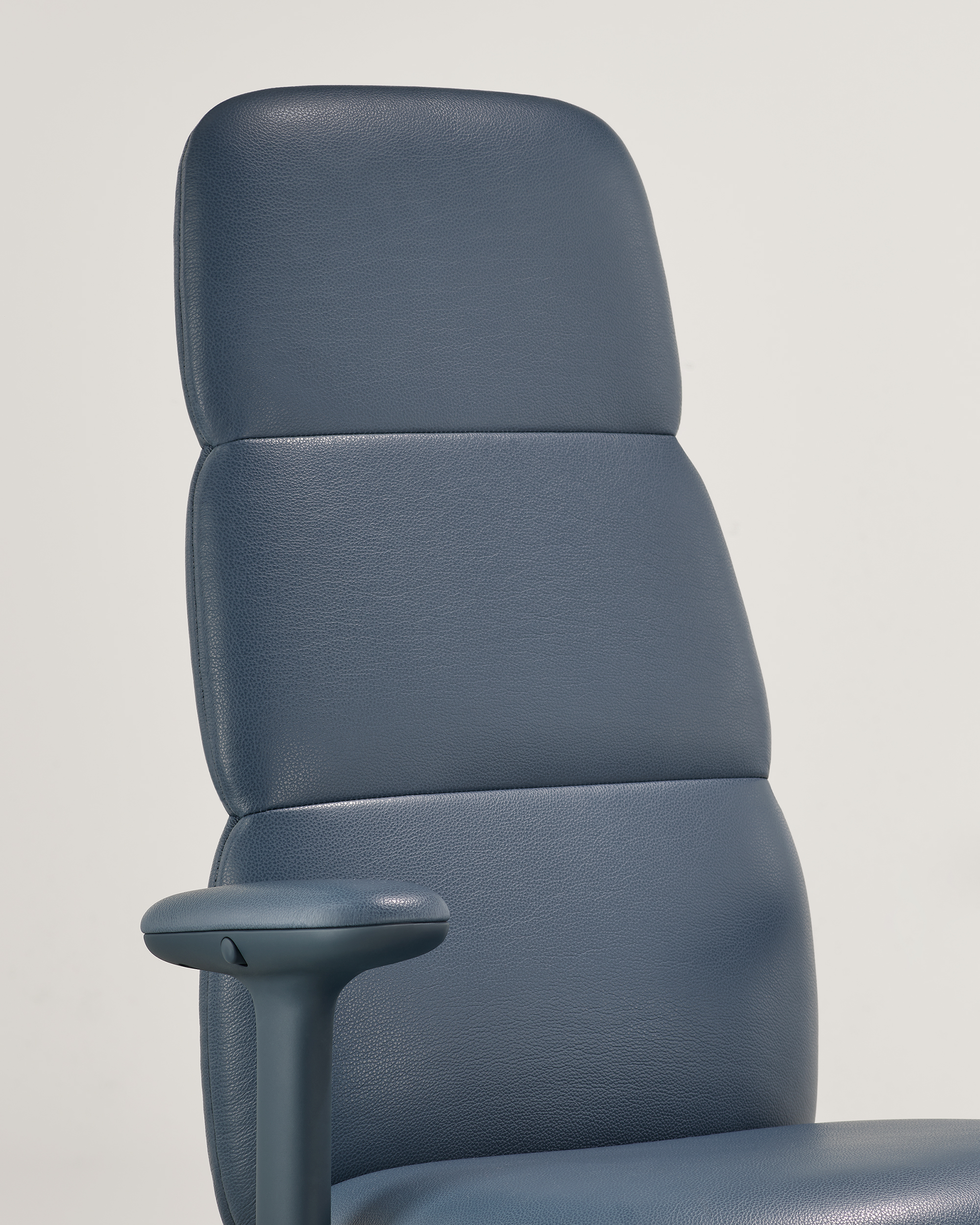 The Asari Chair - Gessato