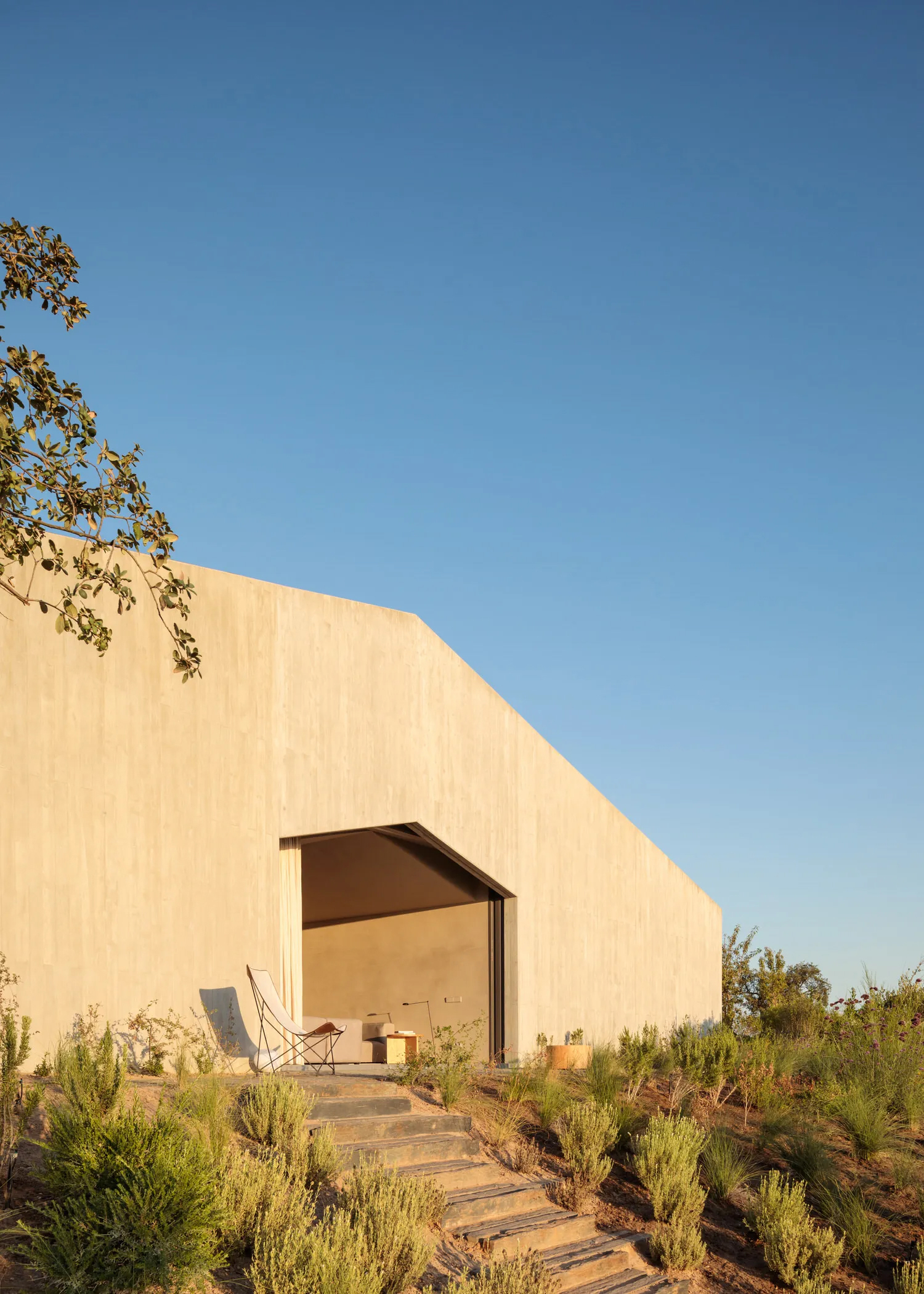 Pa.te.os, A stunning coastal retreat in Portugal - Gessato