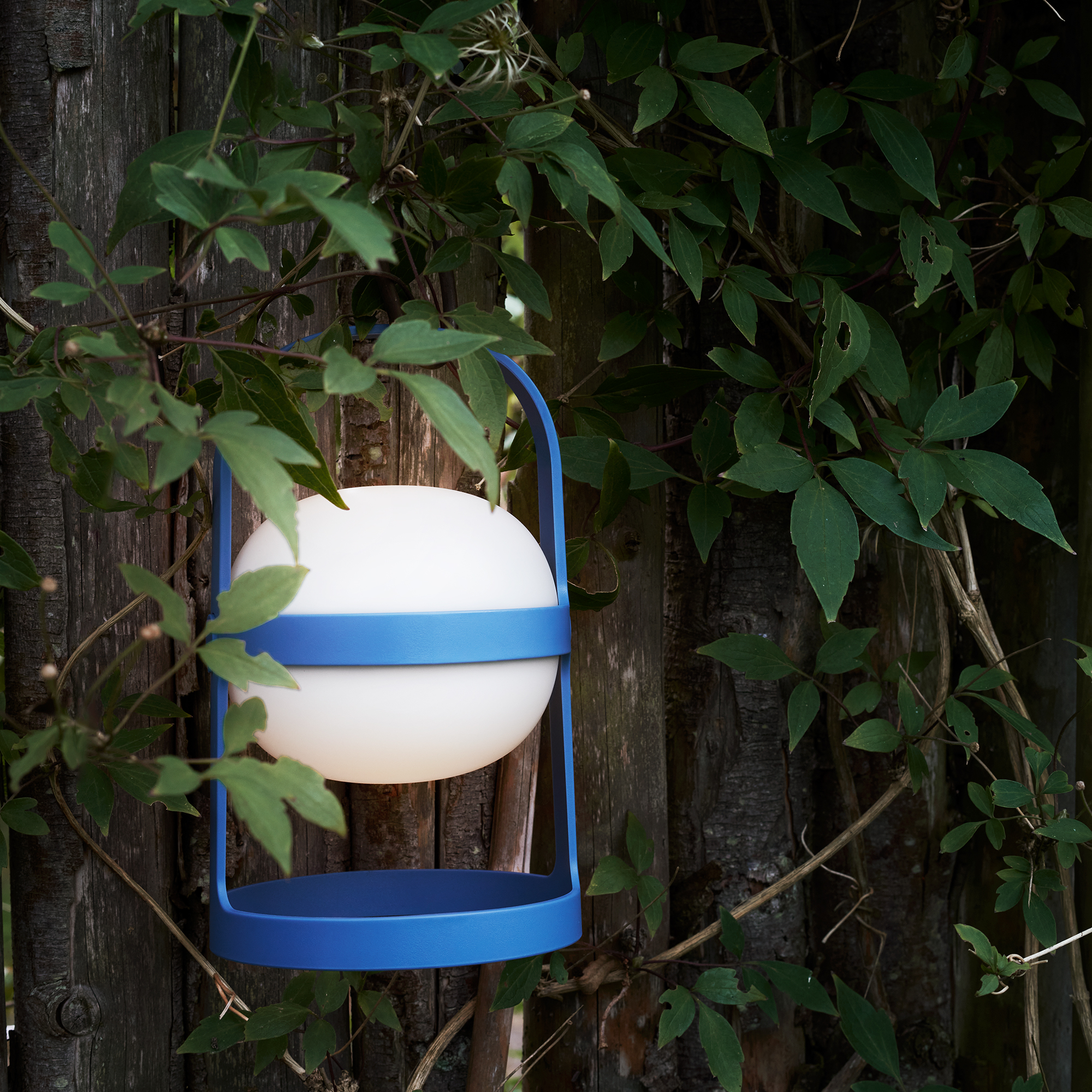 Introducing the Rosendahl Soft Spot Solar Lanterns - Gessato