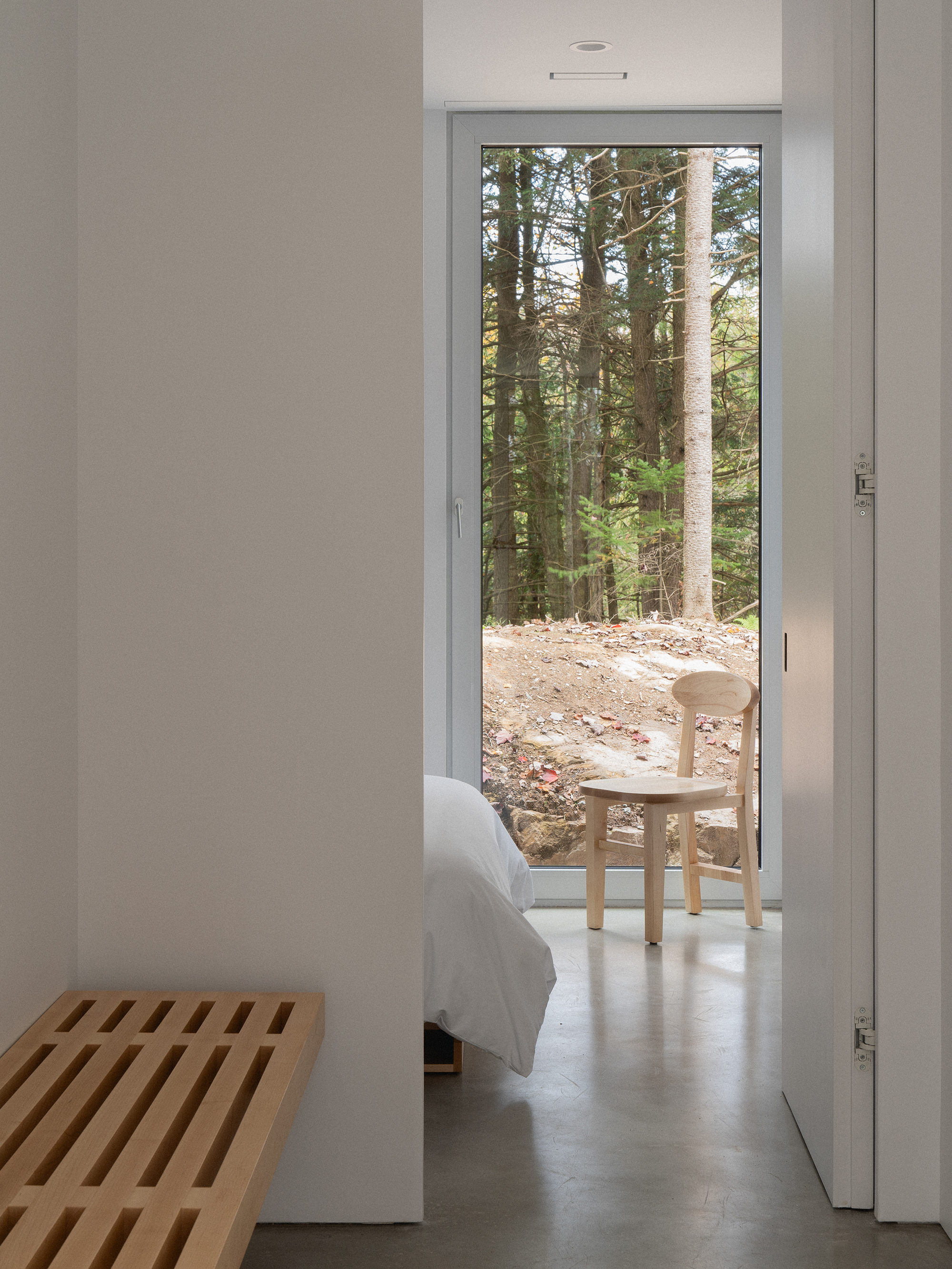 Selenite, A Forest Chalet Designed for Quiet Relaxation - Gessato