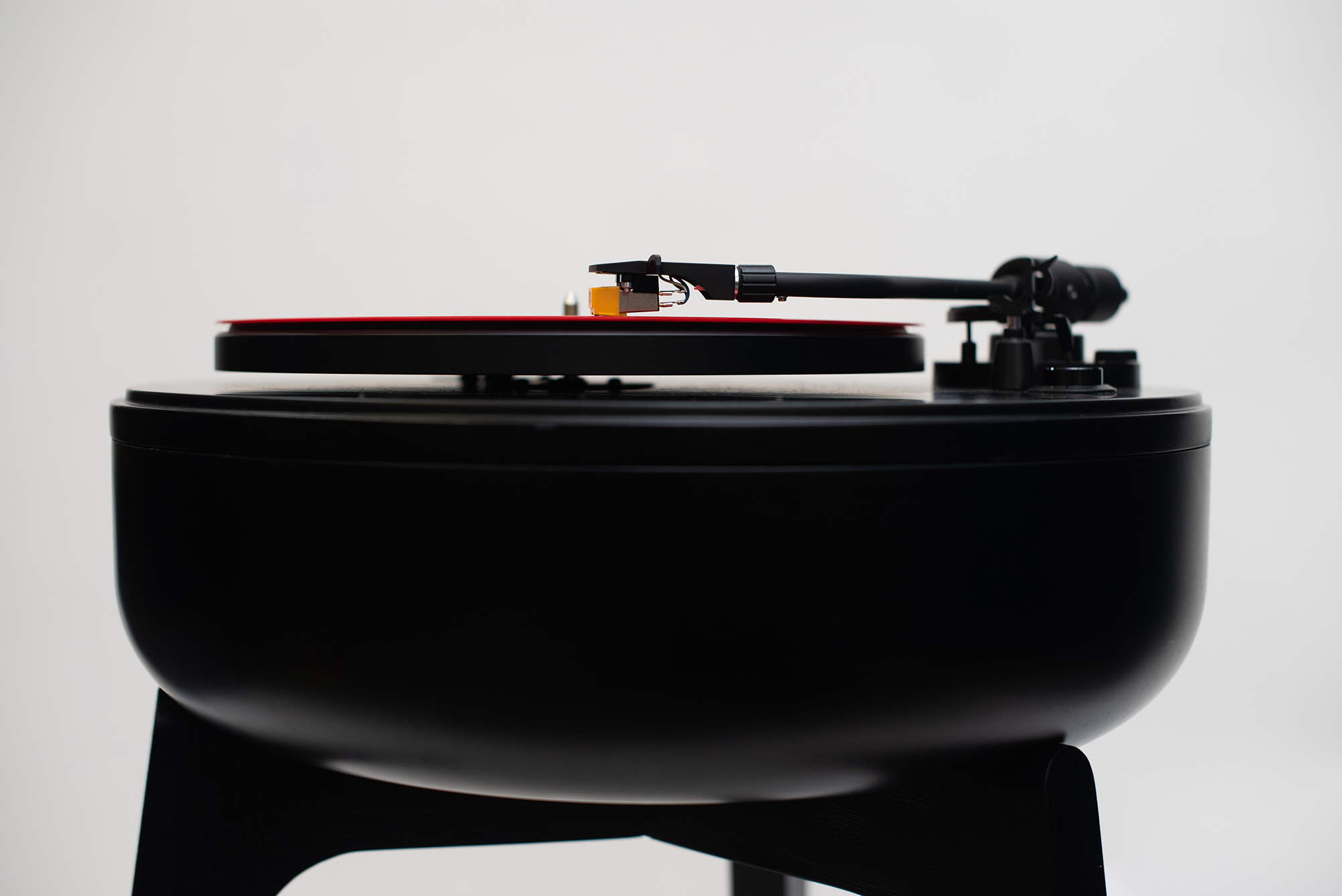 Turntable by Amunì Studio - Gessato