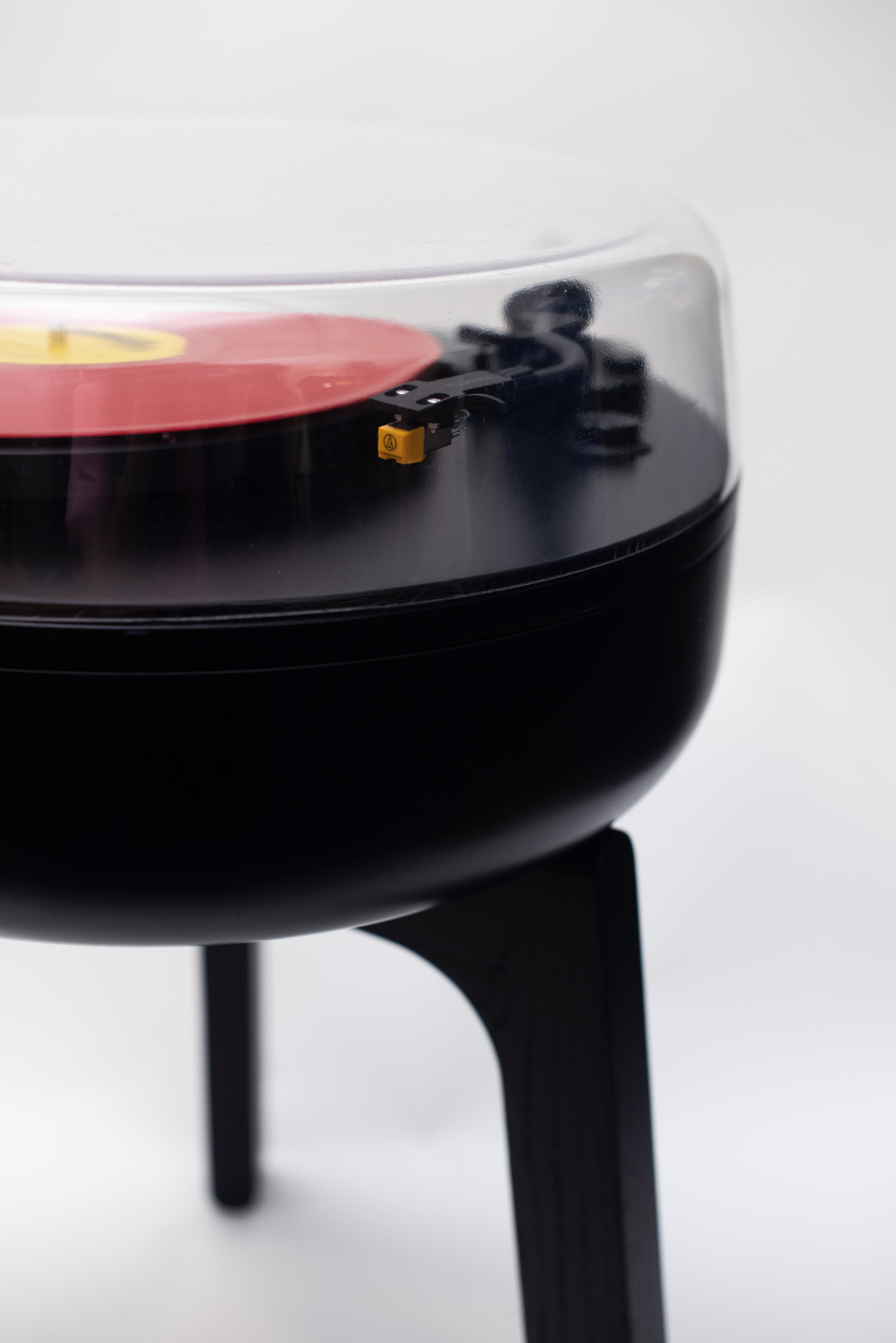 Turntable by Amunì Studio - Gessato